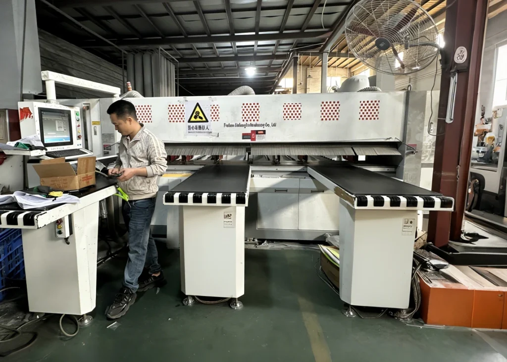 Aluminum alloy door factory machine environment